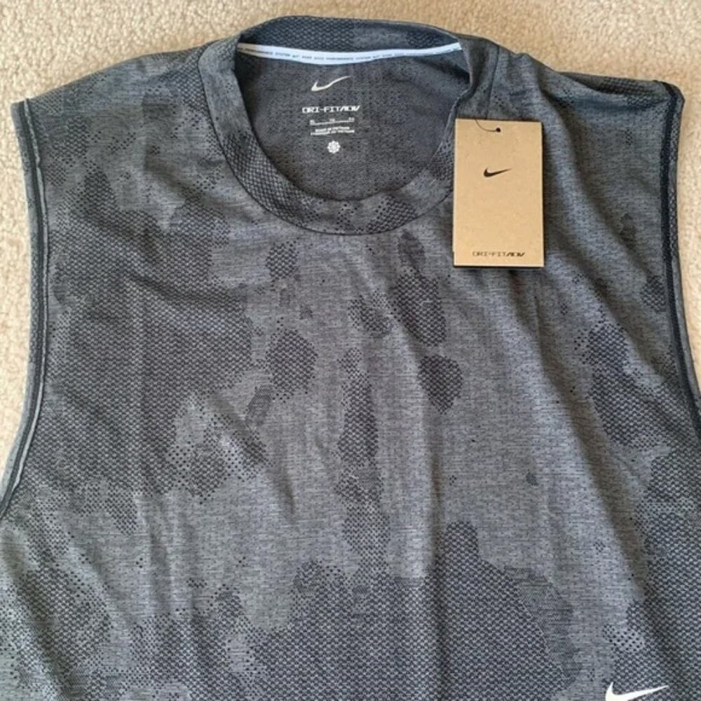 Nike Dri Fit Sleeveless Shirt